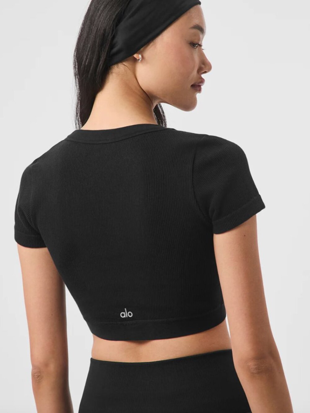 Alo Yoga Black Ribbed Cropped Tee Top Size M